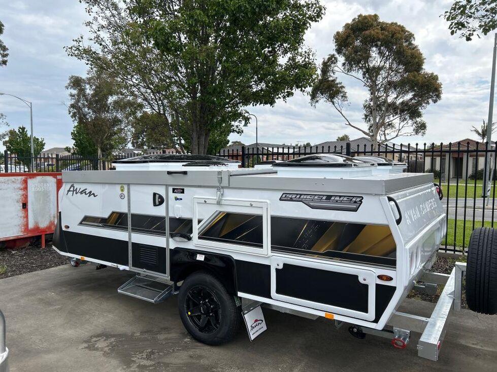 2025 AVAN CRUISELINER 5 ADVENTUER PACK