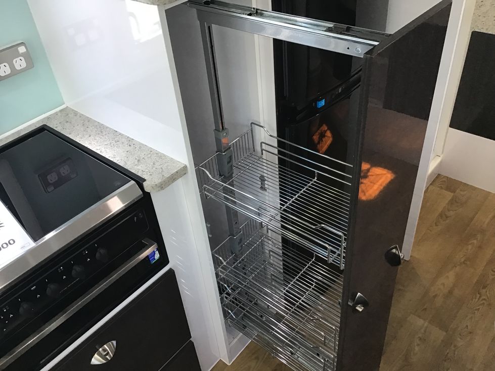 2017 Avan Nathan 609