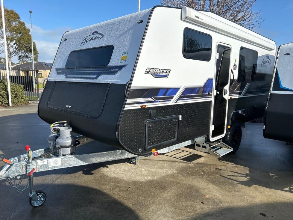 AVAN 560 FRANCES ADVENTURE PACK