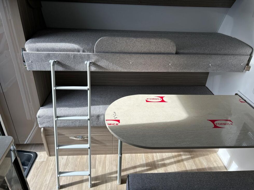 AVAN ASPIRE 499 BUNK POP TOP