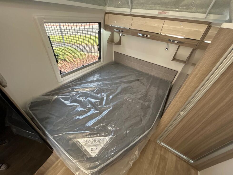 AVAN ASPIRE 499 BUNK POP TOP