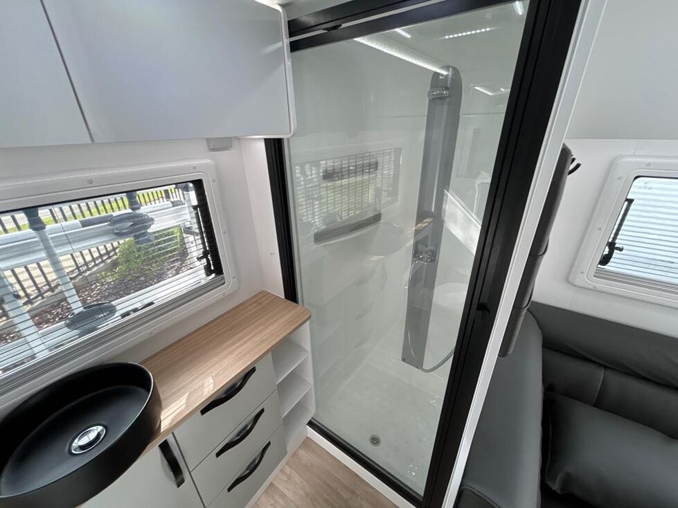 AVAN ASPIRE 555