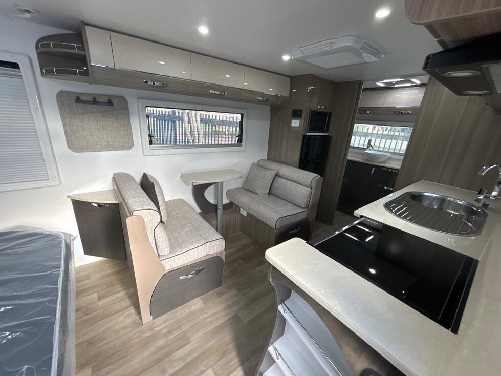 AVAN ASPIRE 572 HARDTOP