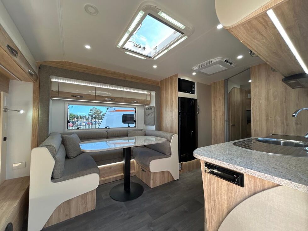 GOLF SAVANNAH MAXXI 584 HARD TOP