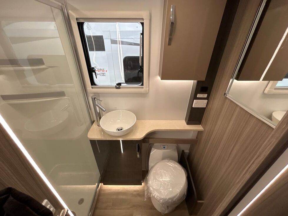 GOLF TOURER 6501 2 BUNK HARDTOP