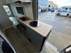 AVAN APPLAUSE 600  1