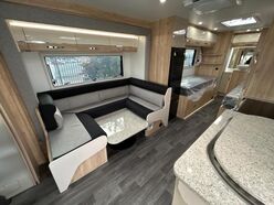 AVAN OVATION M10 B CLASS