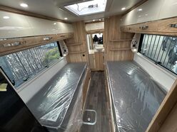 AVAN OVATION M10 B CLASS