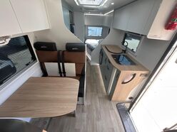 AVAN OVATION M32 C CLASS
