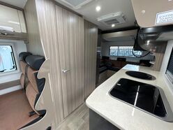 AVAN OVATION M5 B CLASS