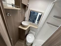 AVAN OVATION M5 B CLASS