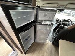 AVAN OVATION M5 B CLASS