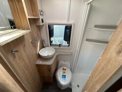 AVAN OVATION M6 B CLASS