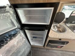 AVAN OVATION M6 B CLASS
