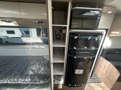 AVAN OVATION M9 C CLASS